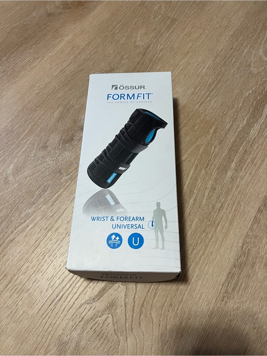 Össur Formfit Other - Össur Formfit Wrist‎ & Forearm Universal Brace Right Hand 10” Support Black